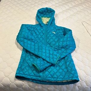 North Face Thermoball coat